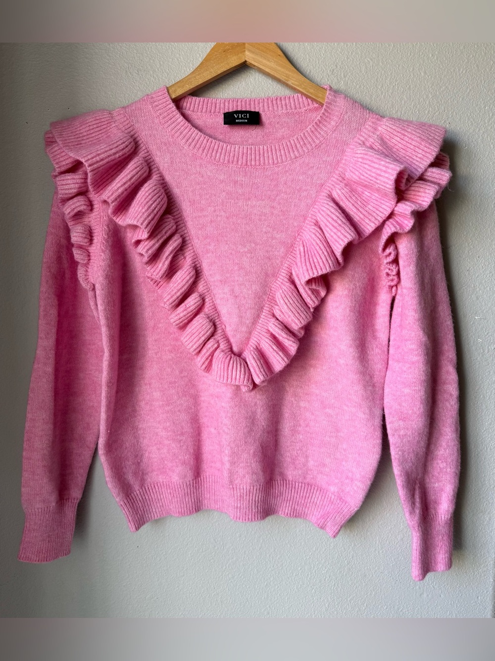 VICI Pink Ruffle-Trim Crewneck Sweater Women’s Size Medium Long Sleeve